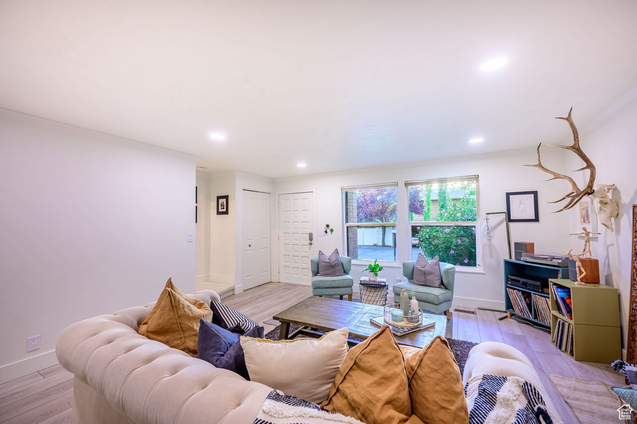 ALVERA CONDM - Residential