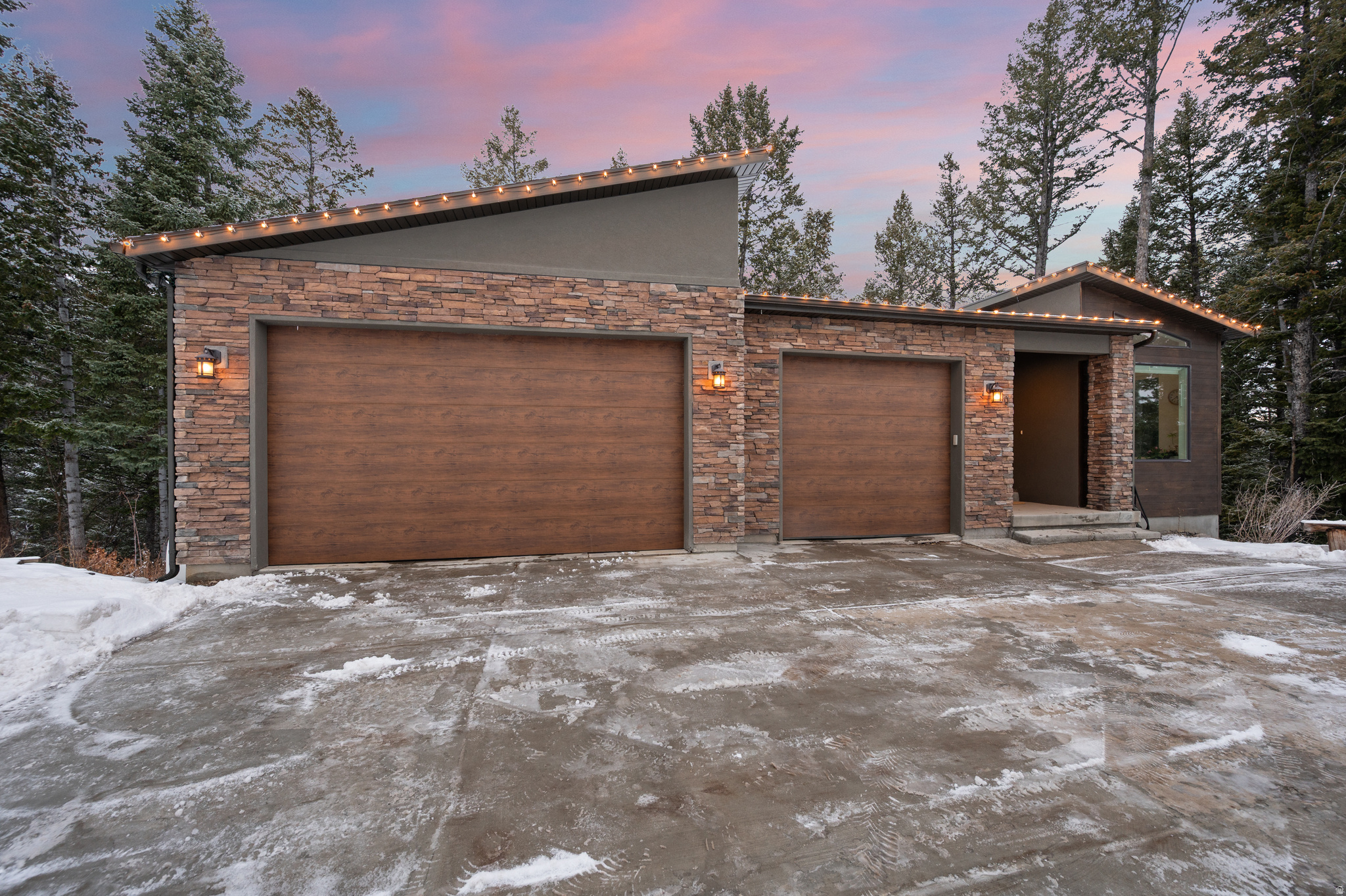 SUMMIT PARK - Residential