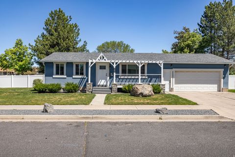 Photo of 365 W 725 N, Logan, UT 84321 (MLS # 2158779)