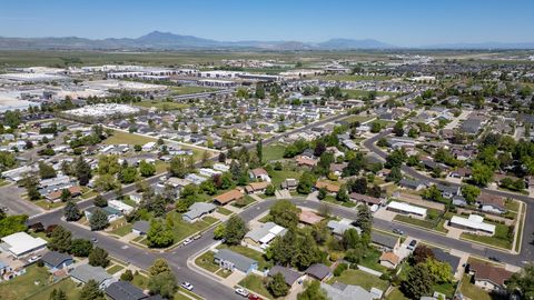 Tiny photo for 365 W 725 N, Logan, UT 84321 (MLS # 2158779)
