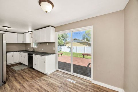 Tiny photo for 365 W 725 N, Logan, UT 84321 (MLS # 2158779)