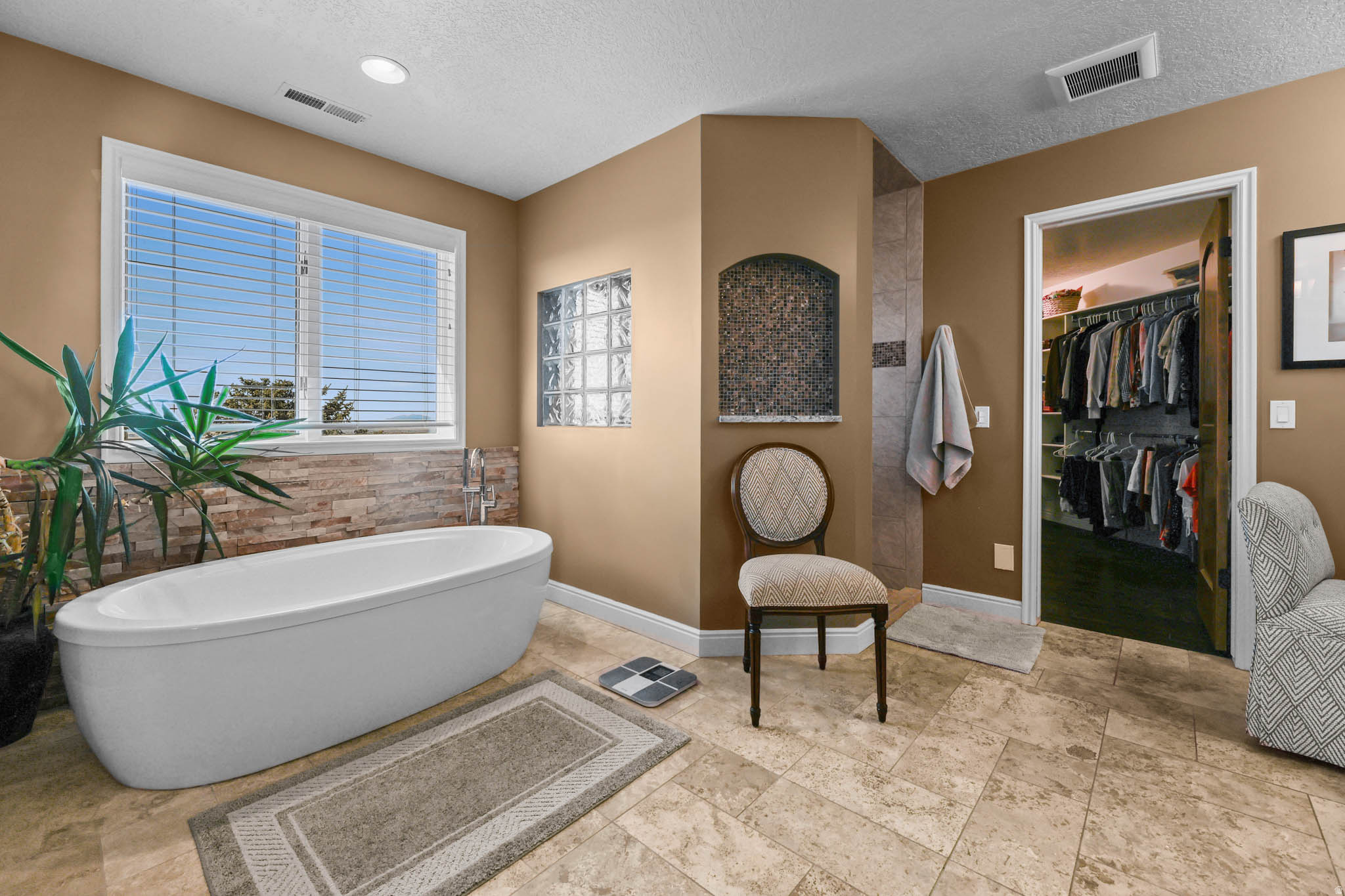 SHADOW VALLEY ESTATES - Residential