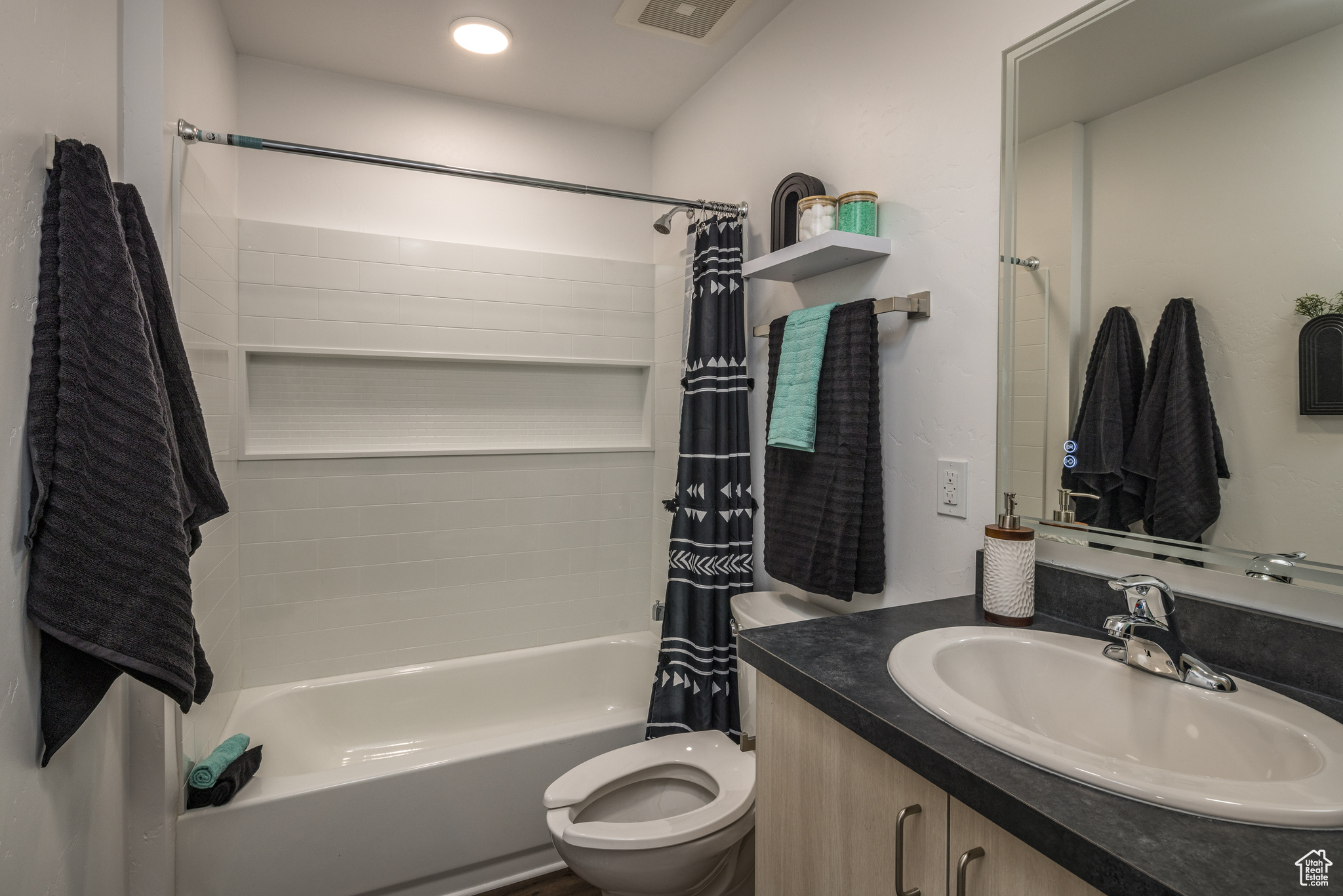 KANE CREEK CONDOS - Residential