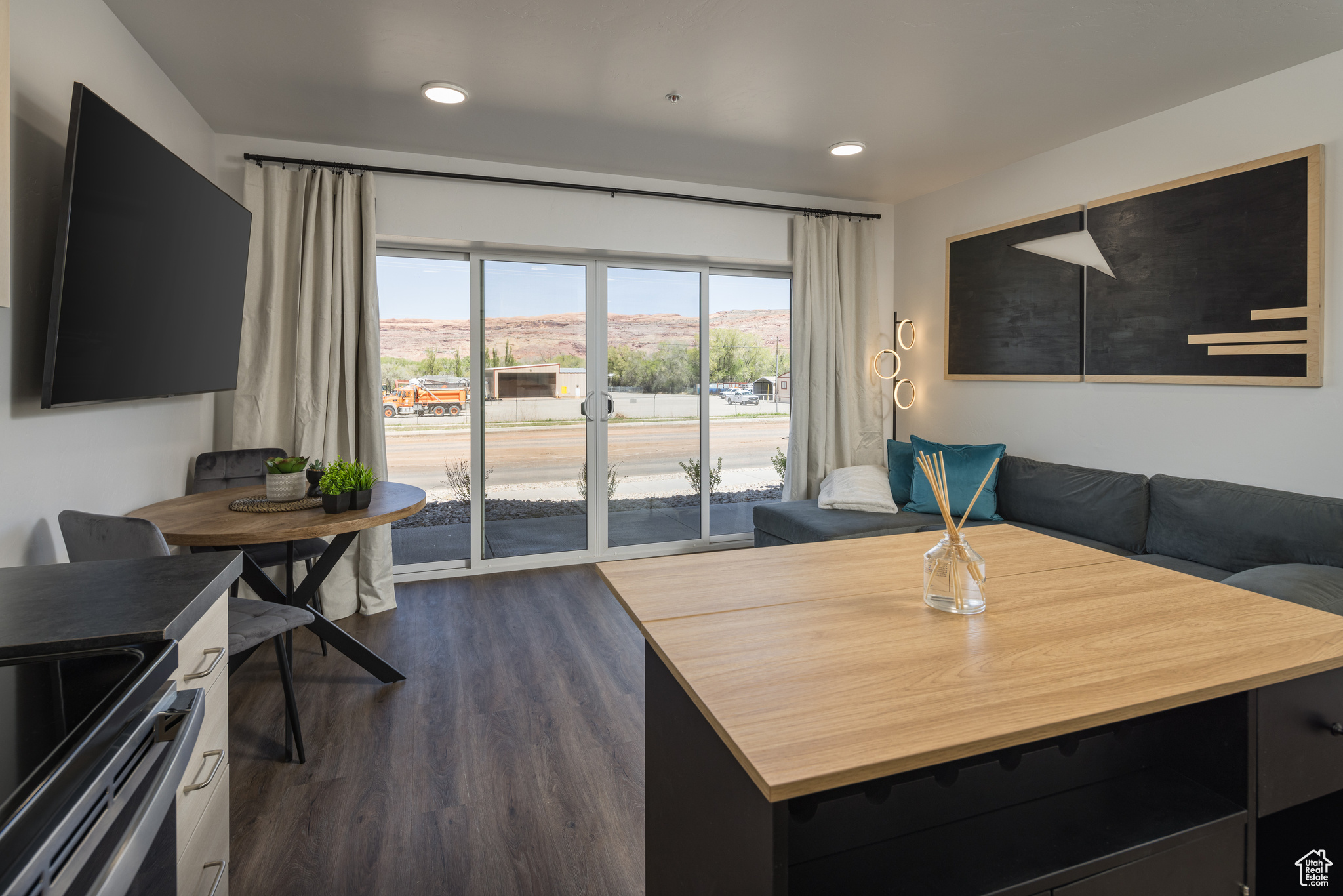 KANE CREEK CONDOS - Residential