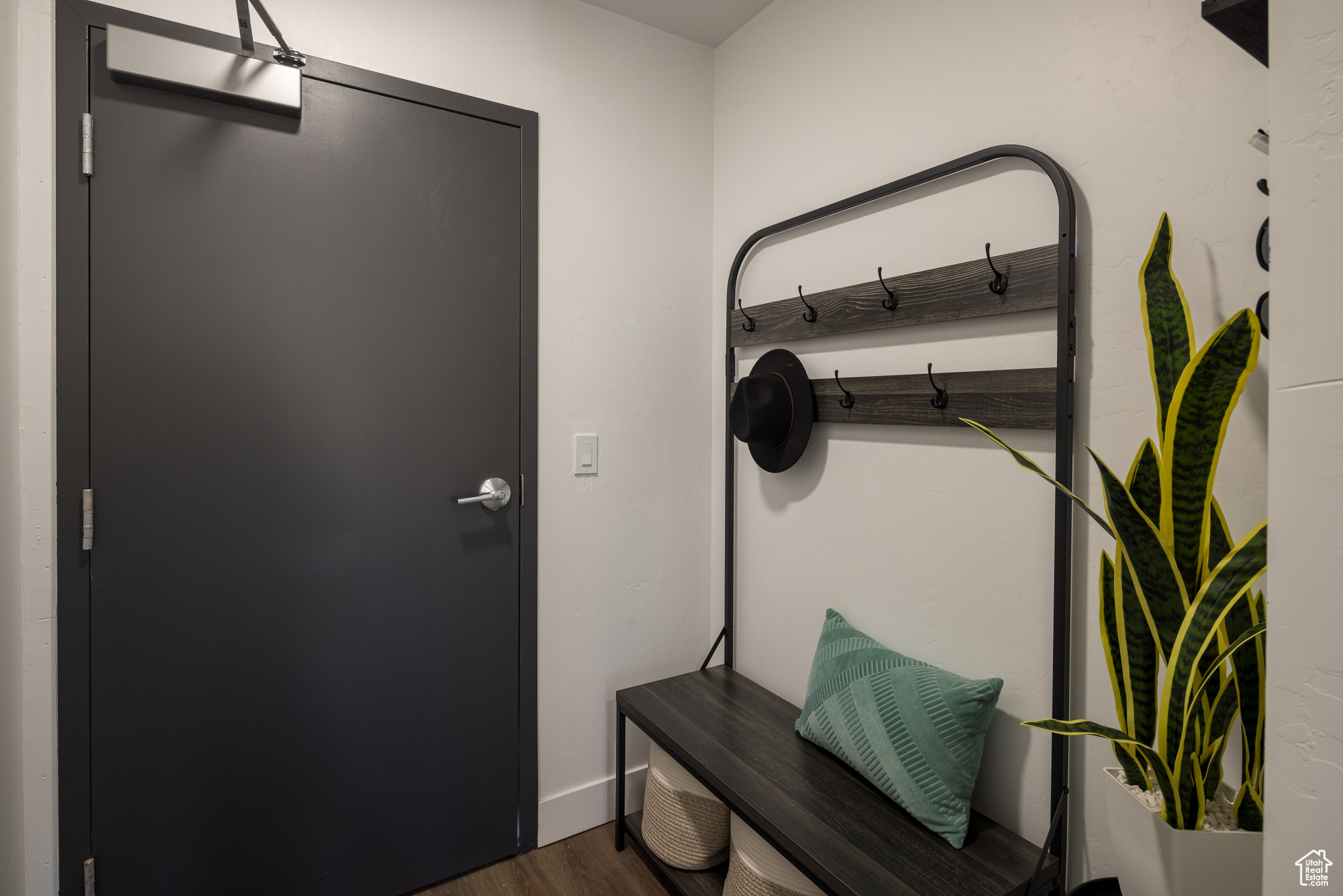 KANE CREEK CONDOS - Residential