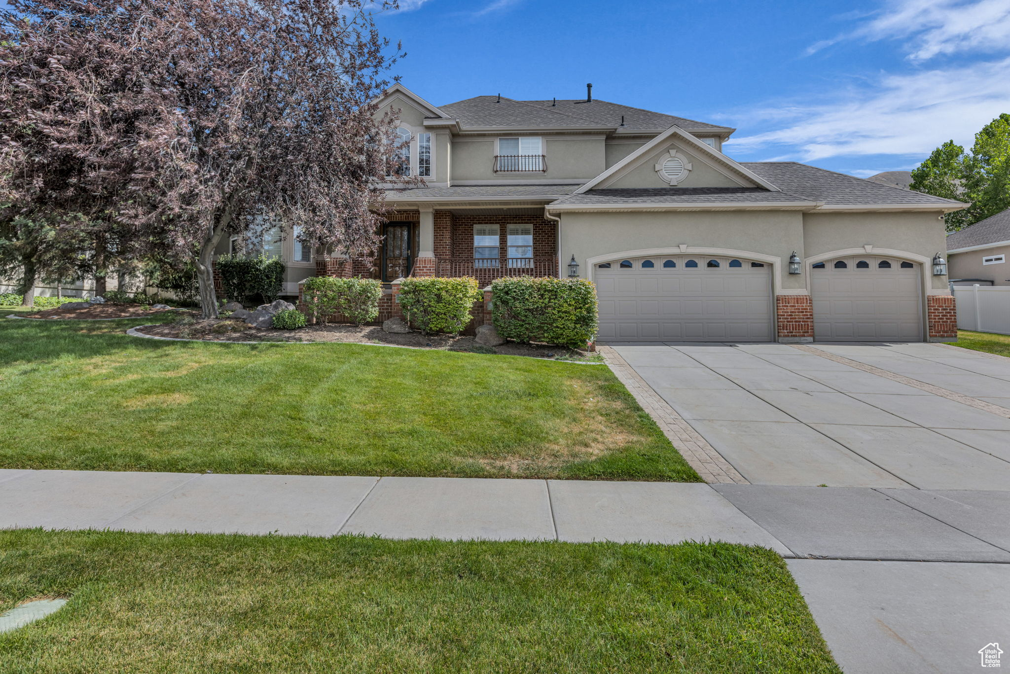 PARK HOLLOW ESTATES - Residential