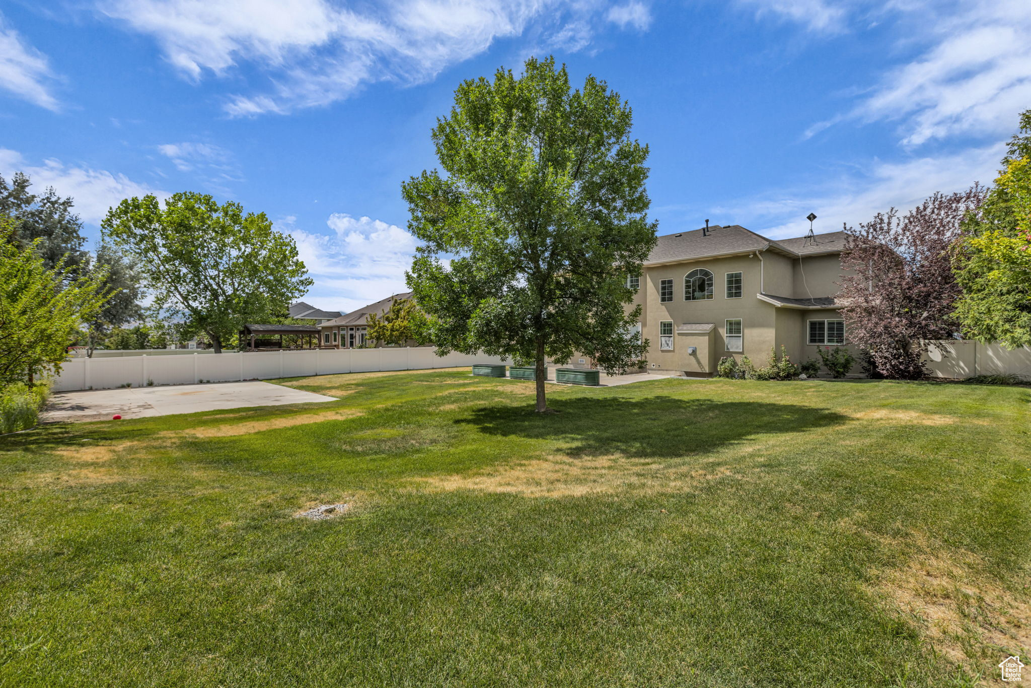 PARK HOLLOW ESTATES - Residential