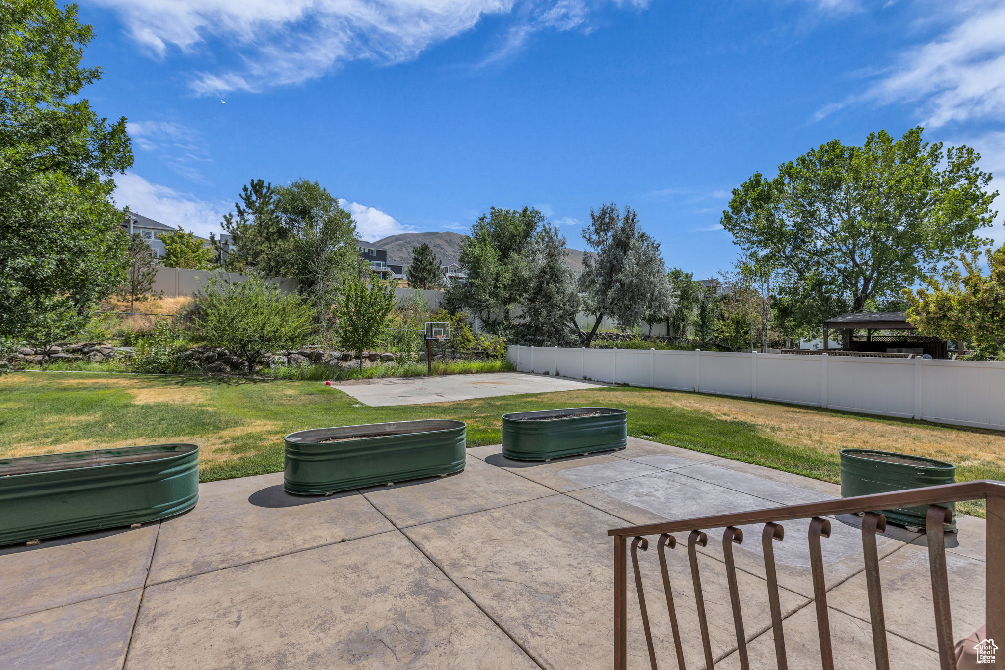 PARK HOLLOW ESTATES - Residential