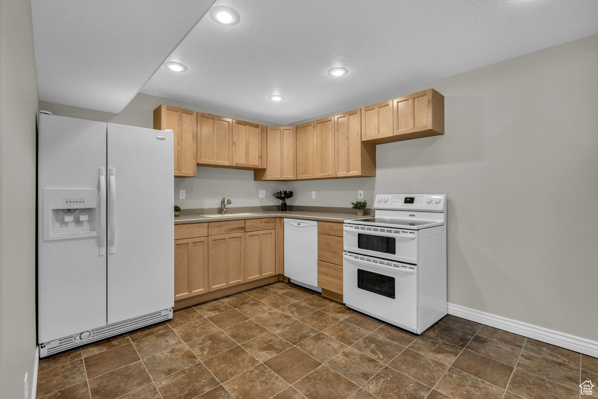 PARK HOLLOW ESTATES - Residential