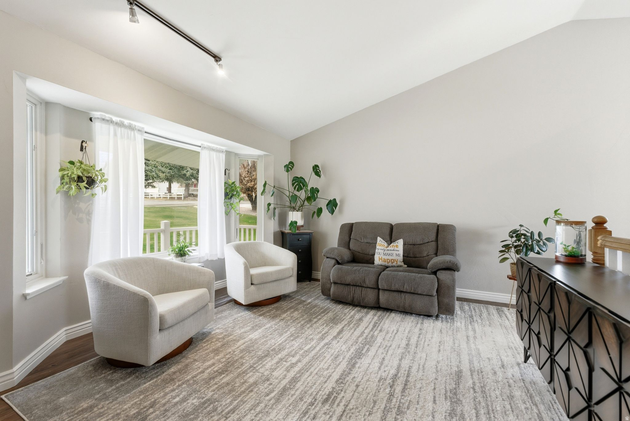 MIDWAY FARMS - Residential