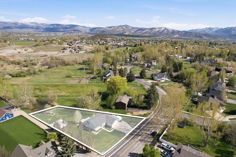 Photo of 960 N 100 W, Midway, UT 84049 (MLS # 2153602)