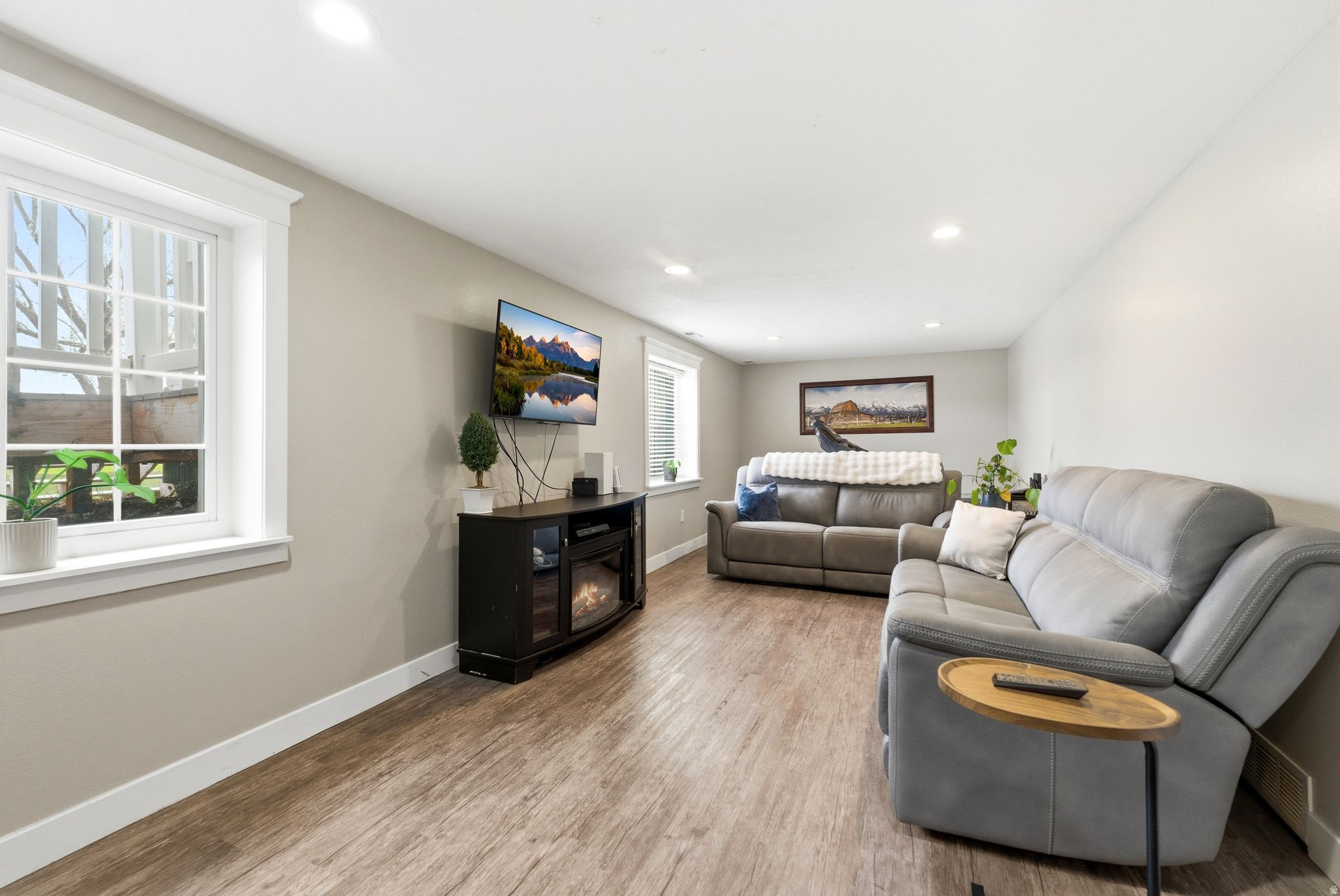 MIDWAY FARMS - Residential