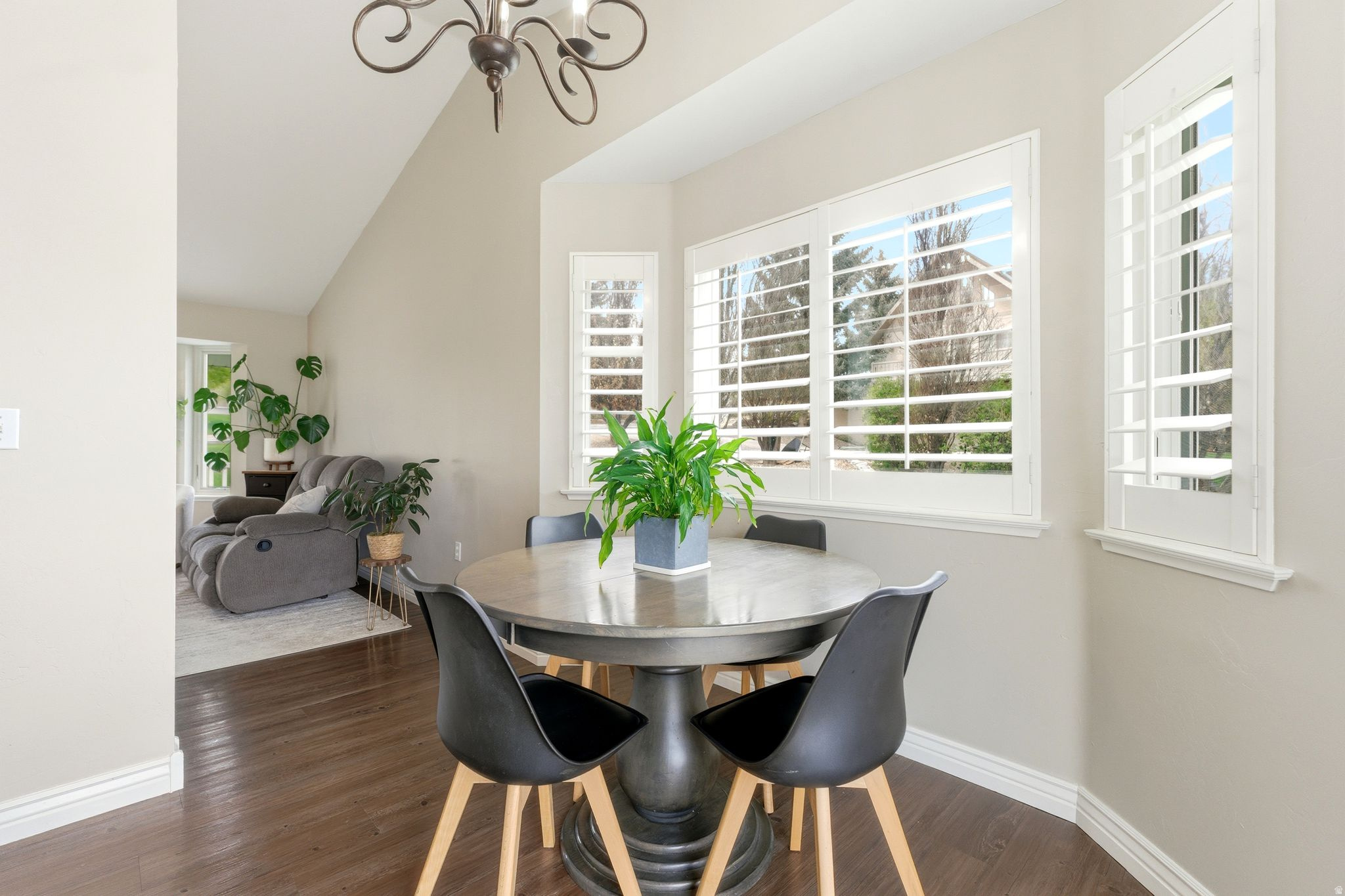 MIDWAY FARMS - Residential