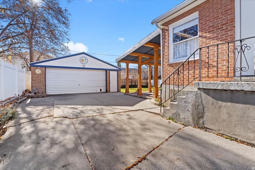 Photo of 119 W 5878 S, Murray, UT 84107 (MLS # 2135660)