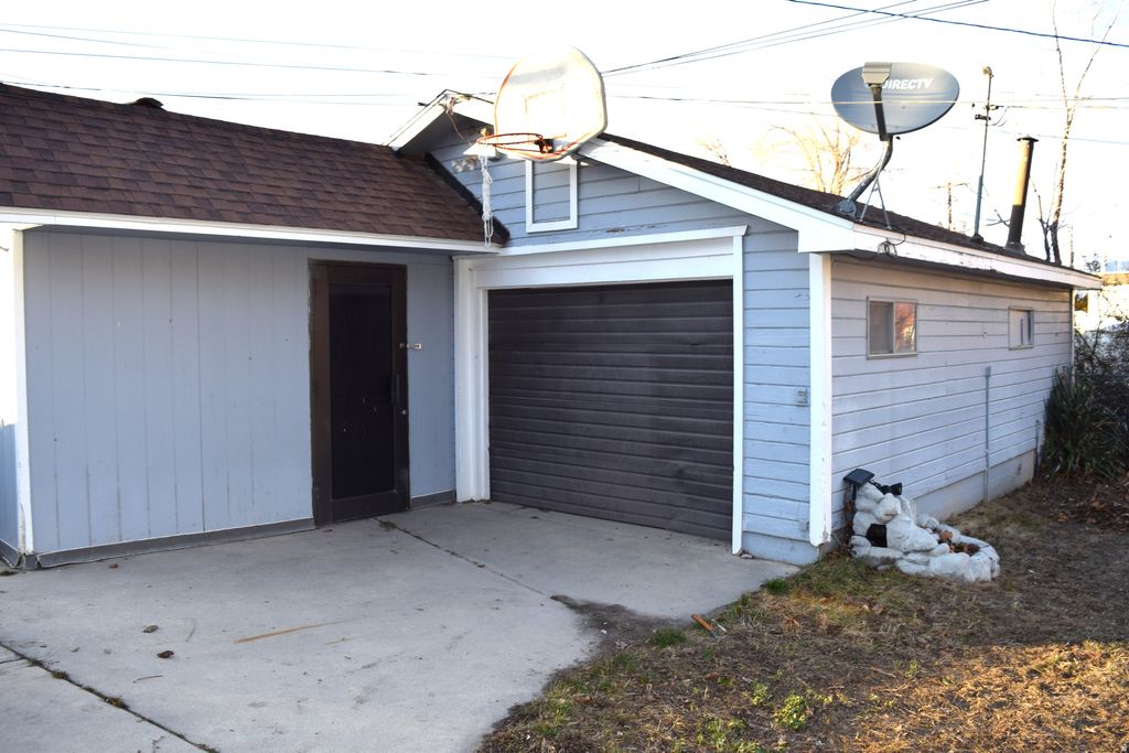 Photo of 225 N MAIN ST, Brigham City, UT 84302 (MLS # 2136131)