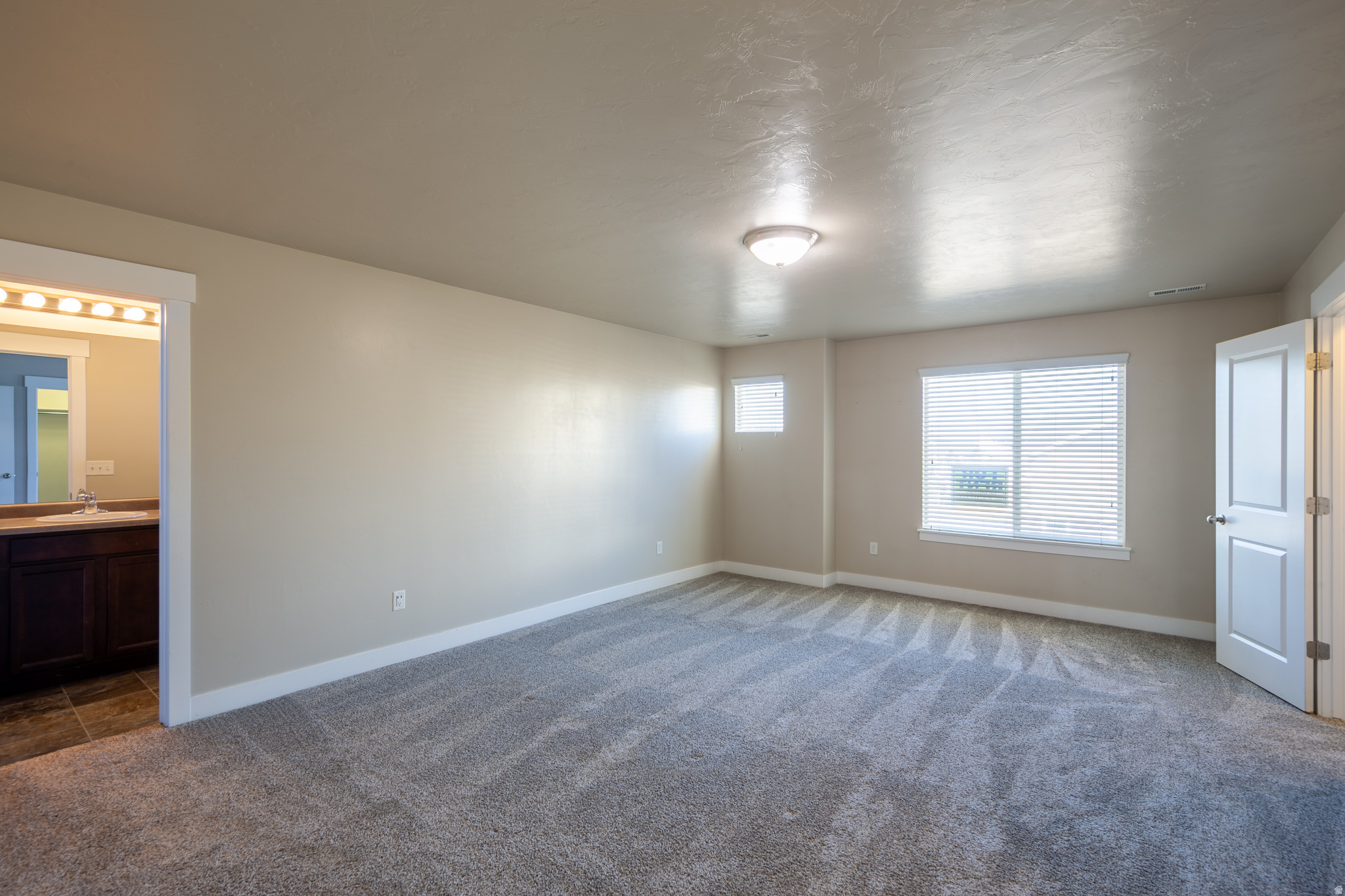 INDEPENDENCE AT POIN - Residential Lease