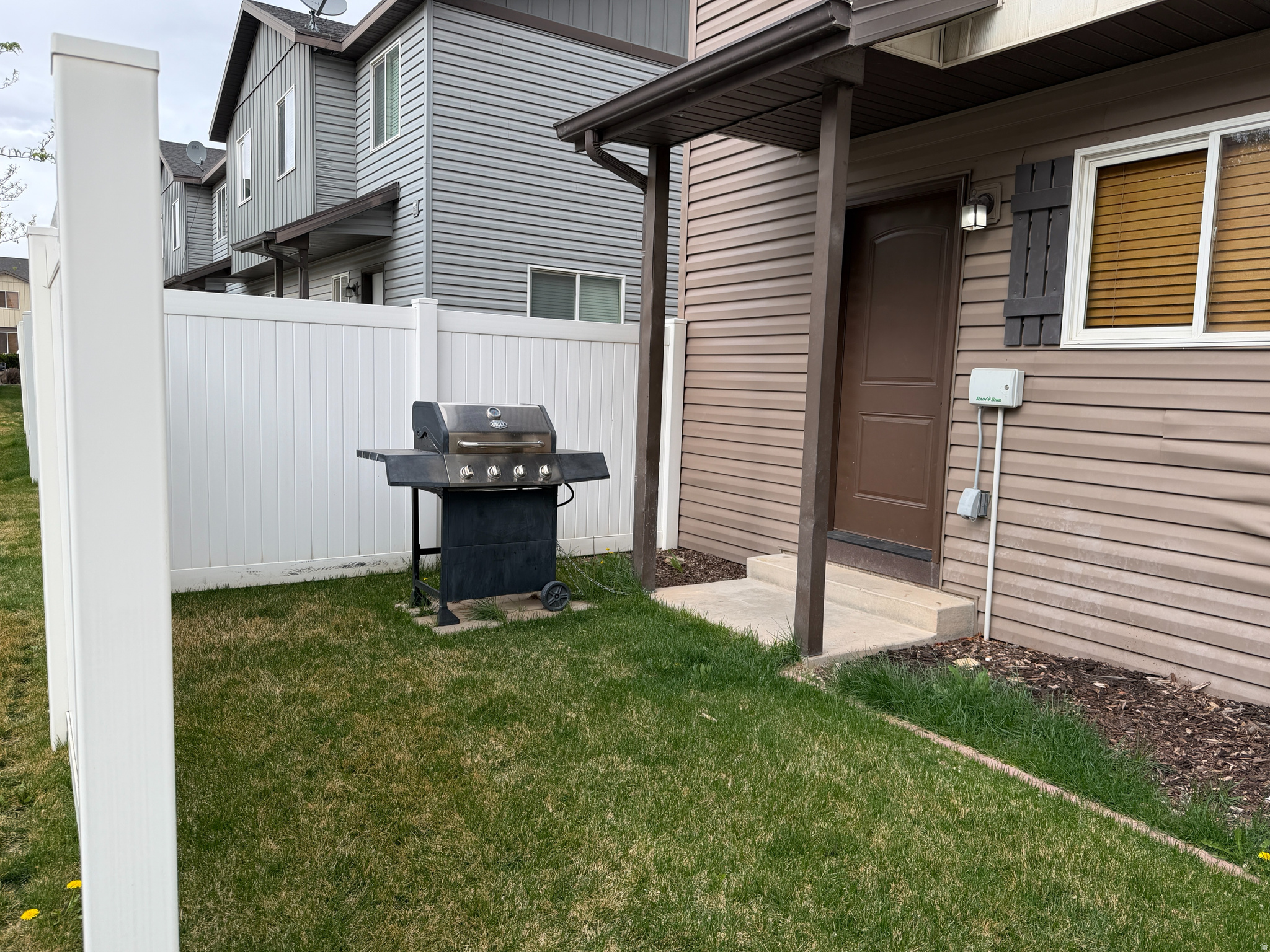 THE MEADOWS - Residential