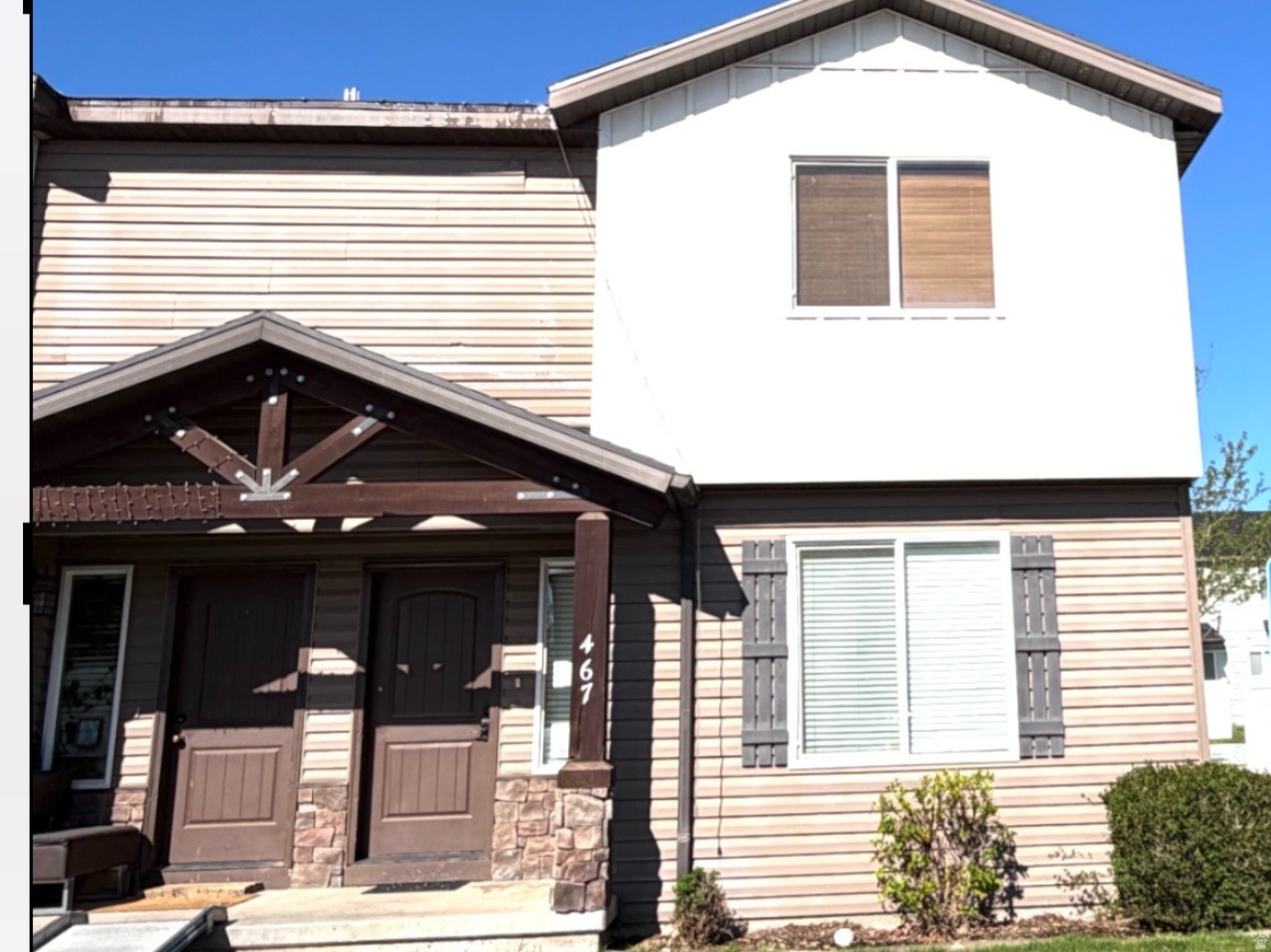 THE MEADOWS - Residential