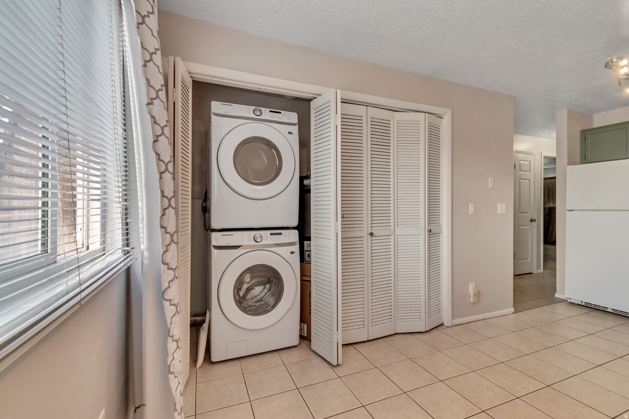 CANTERBURY SQUARE CONDO - Residential