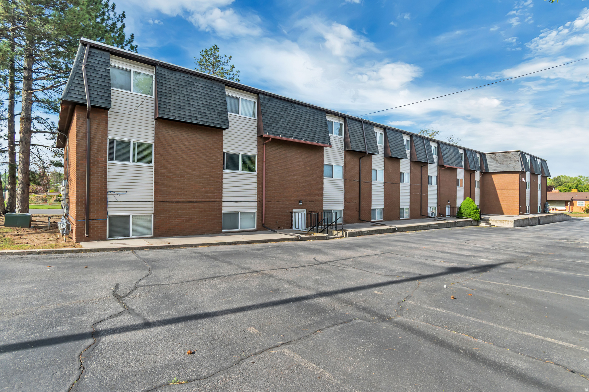 CANTERBURY SQUARE CONDO - Residential