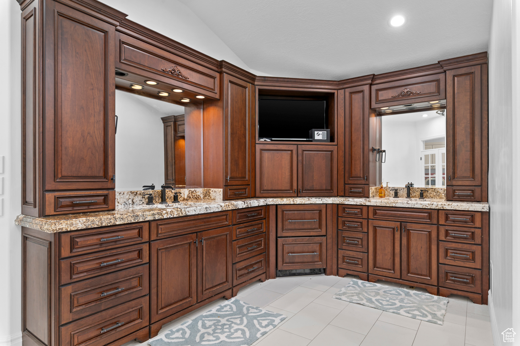 PEPPERWOOD - Residential