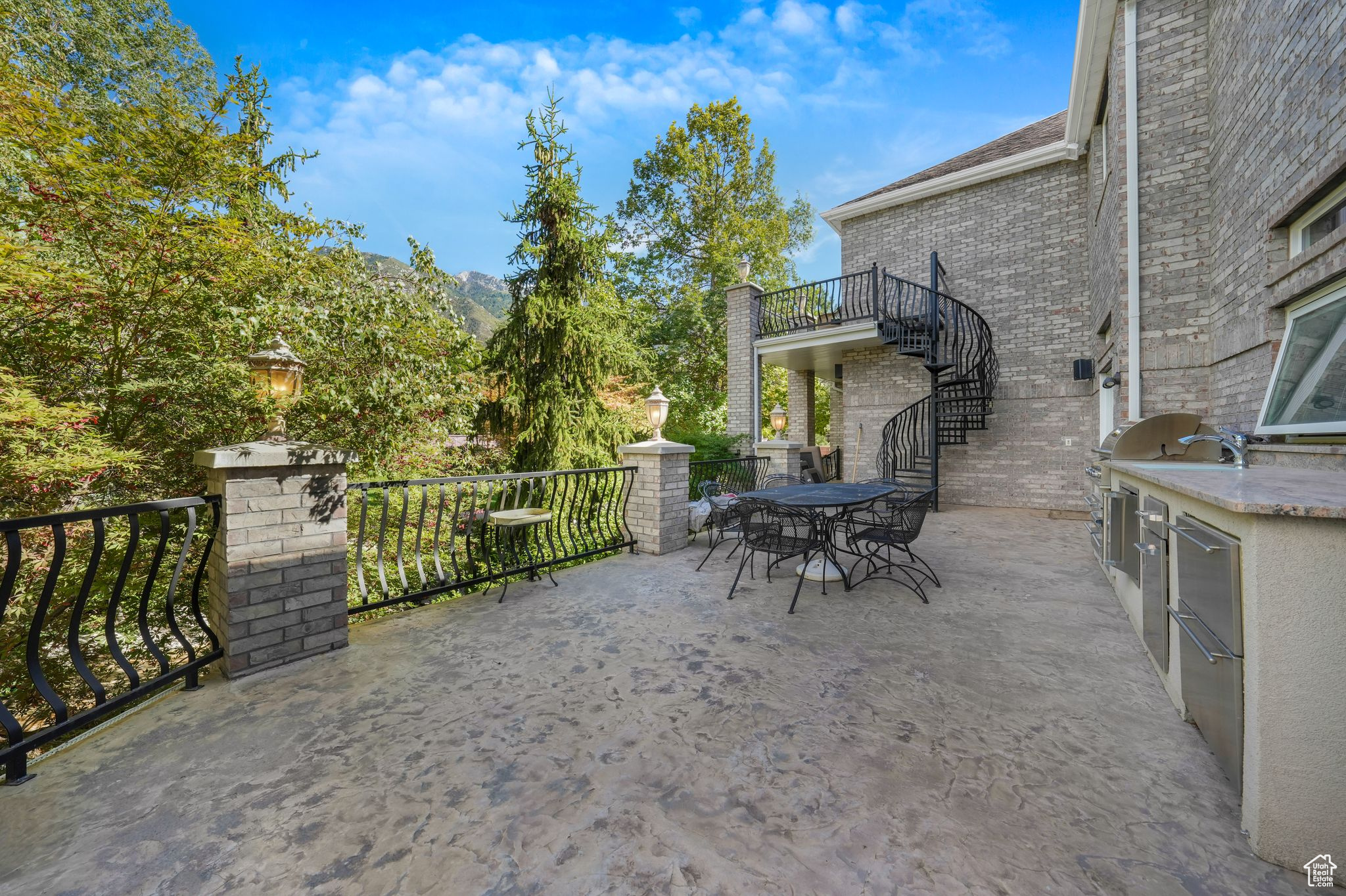 PEPPERWOOD - Residential