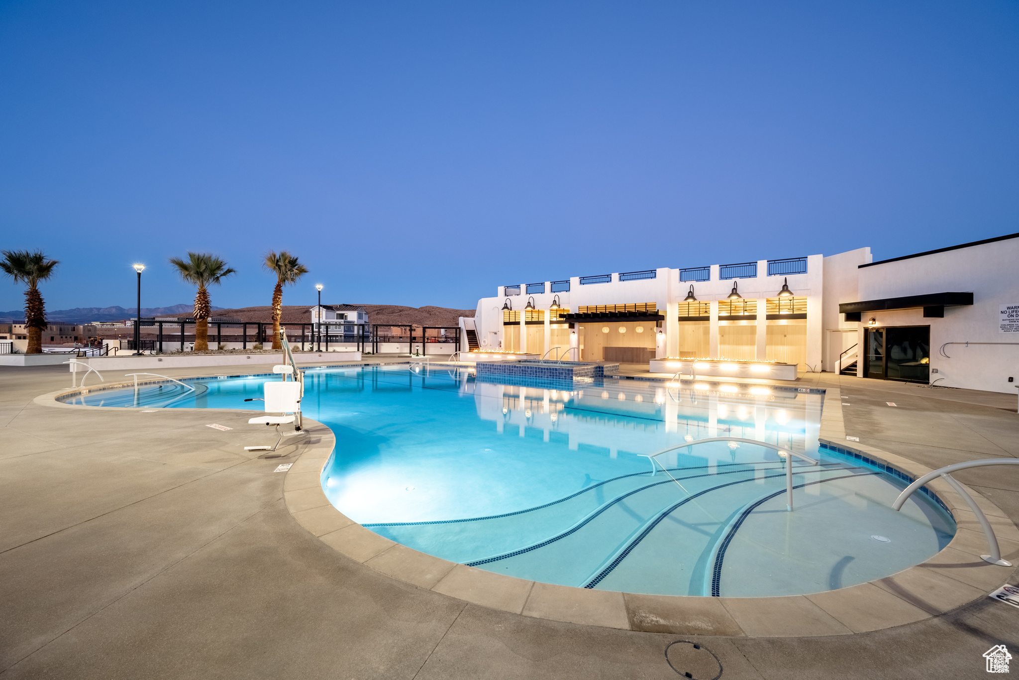 DESERT COLOR RESORT PH 2A 1ST AMD - Residential