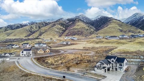 Tiny photo for 281 N SHERWOOD DR #24, Providence, UT 84332 (MLS # 2129100)