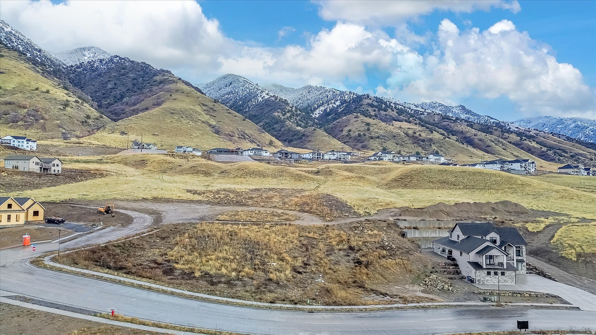HOMES ON THE KNOLL - Land