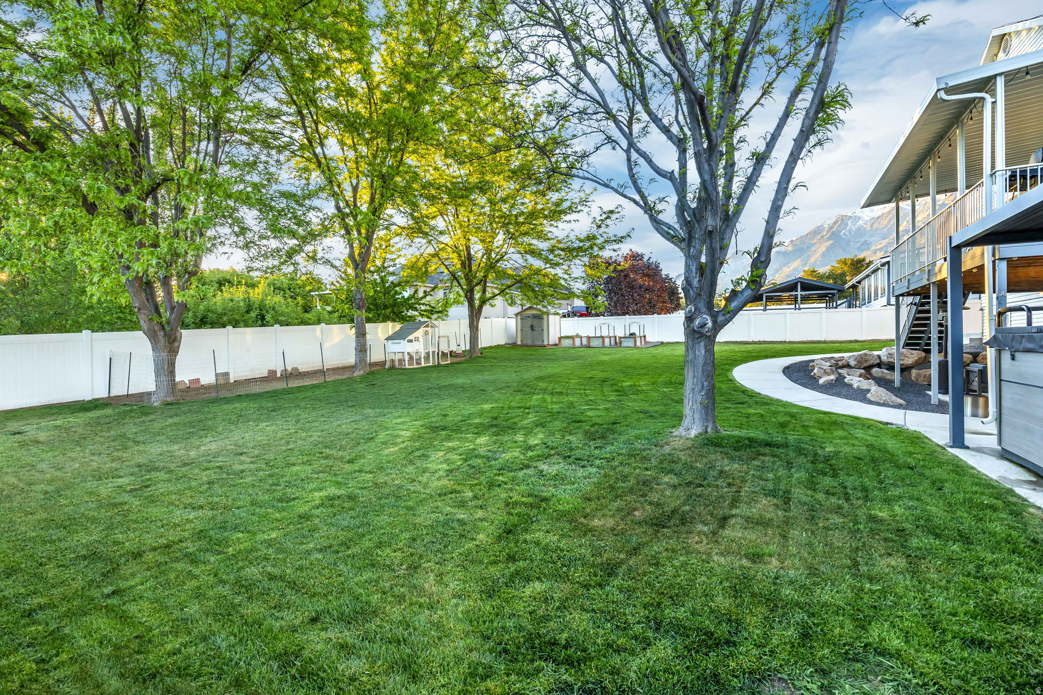 PLEASANT VIEW ESTATE - Residential