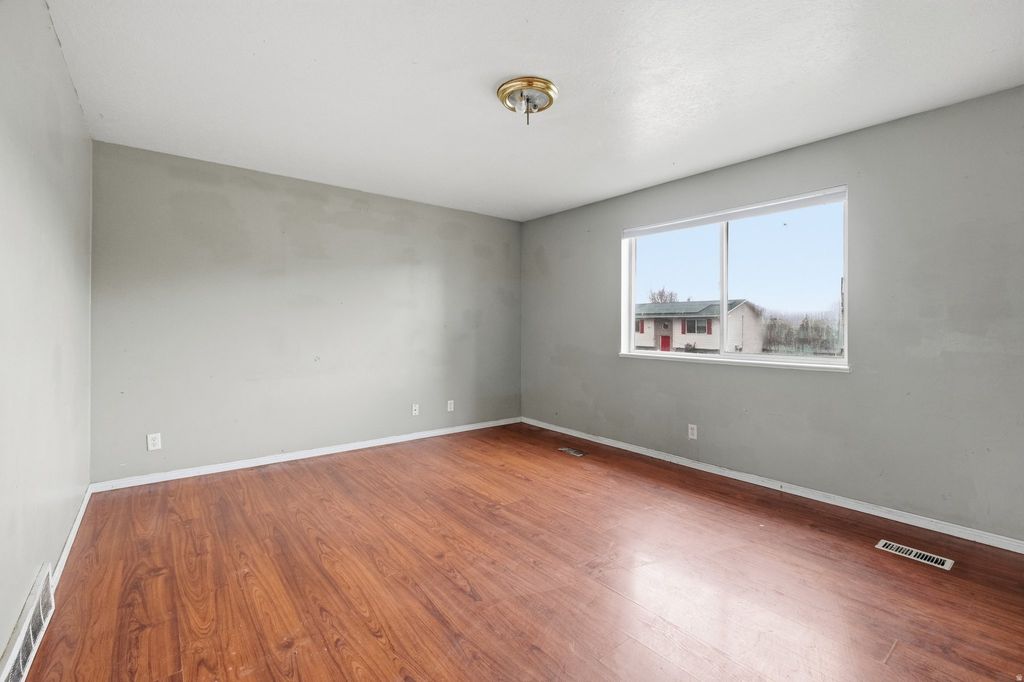 Photo of 258 W 550 S, Logan, UT 84321 (MLS # 2147375)