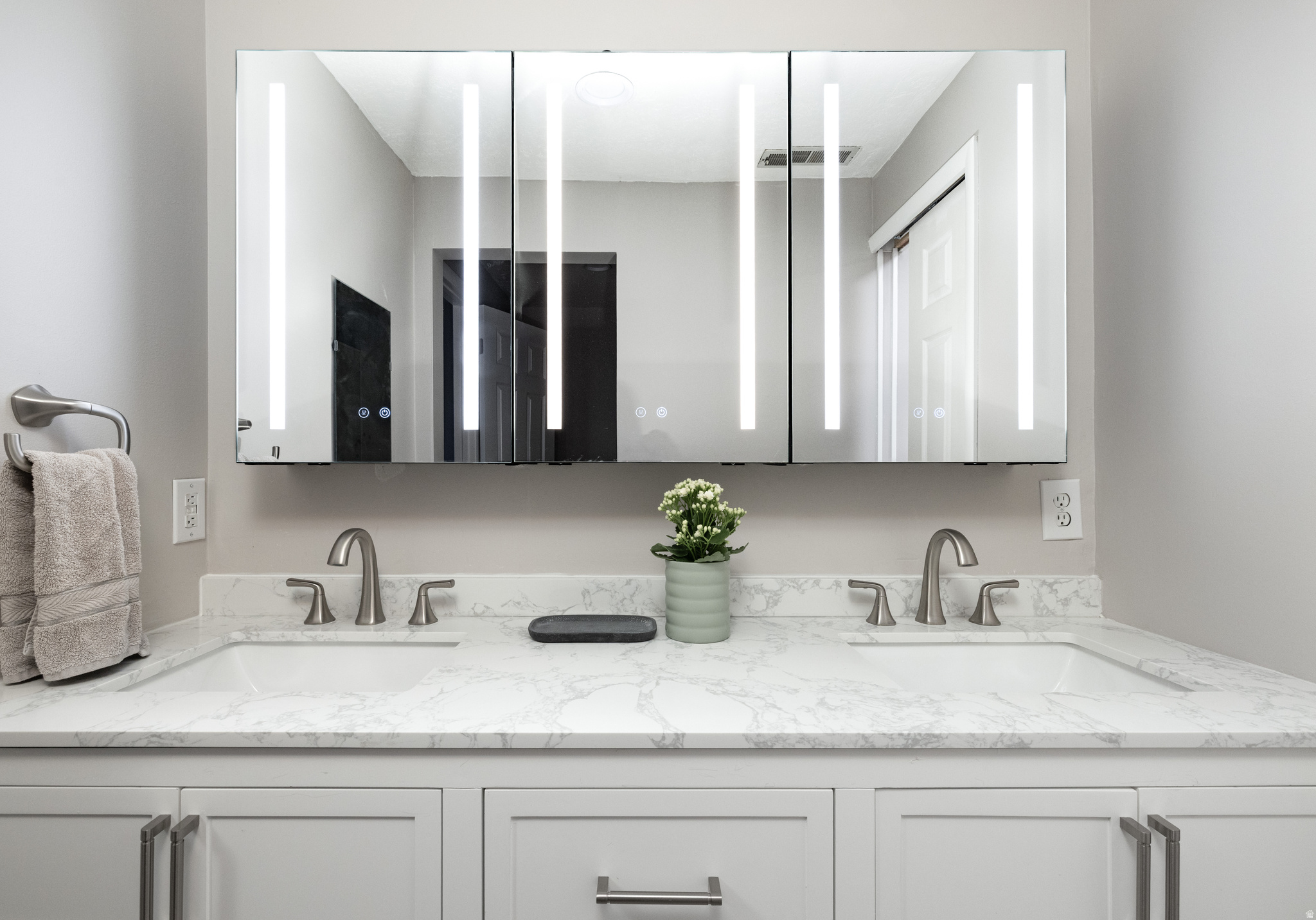 DONNER CREST CONDOS - Residential