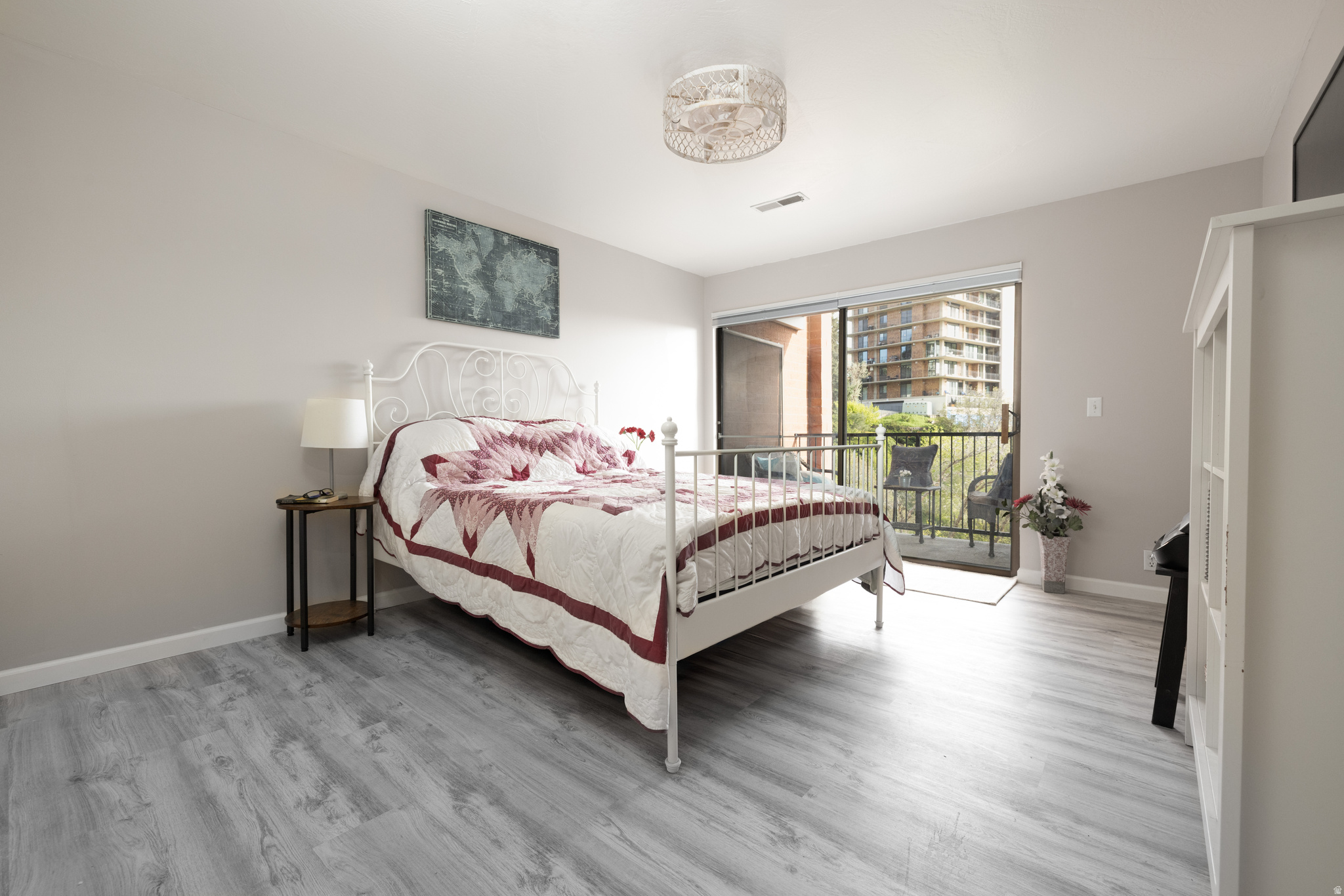 DONNER CREST CONDOS - Residential