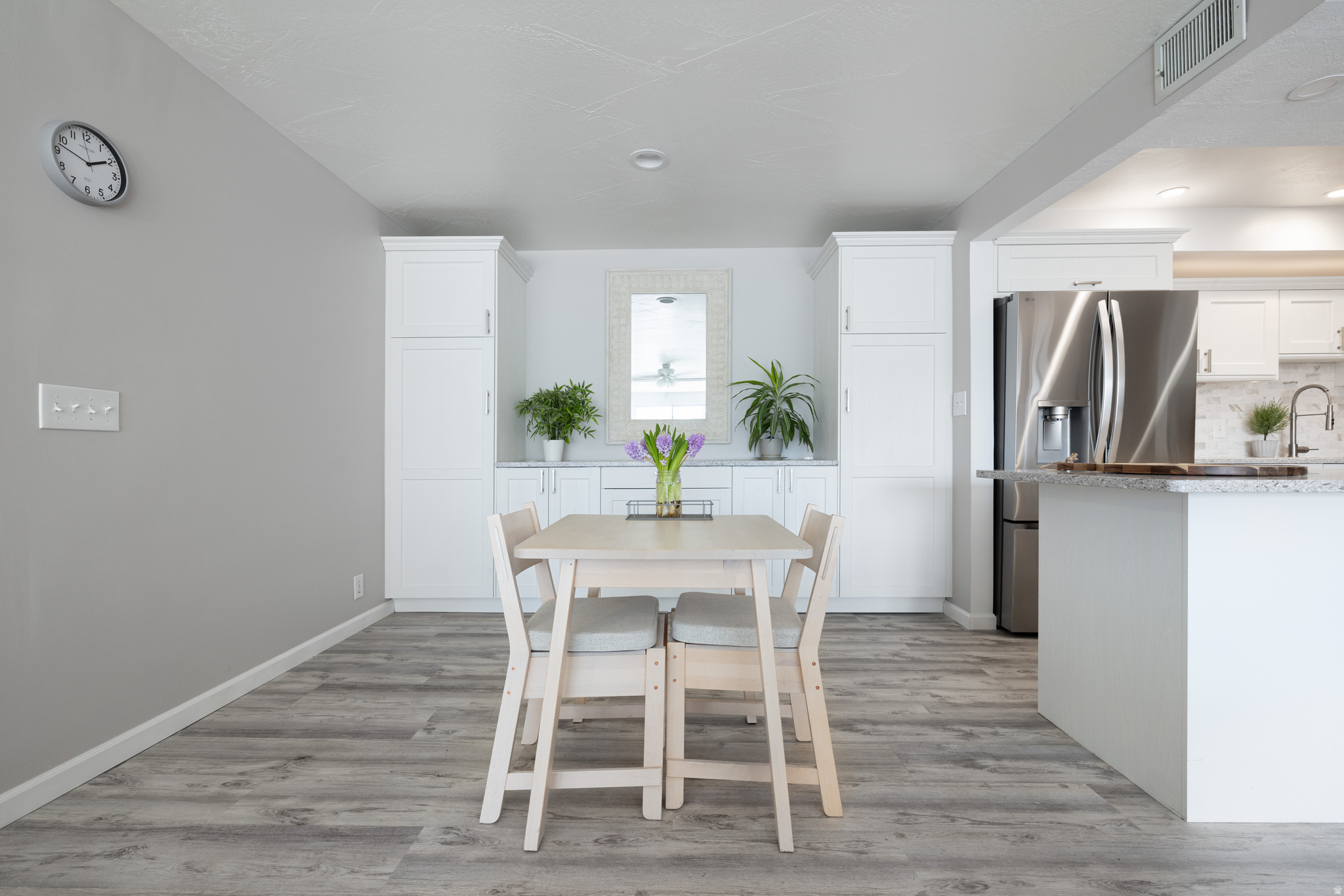 DONNER CREST CONDOS - Residential