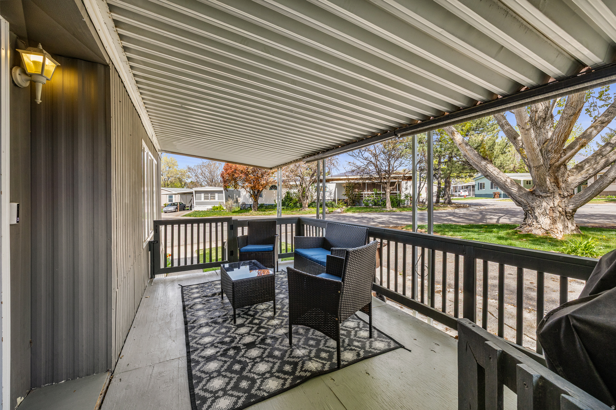 CAMELOT - Residential