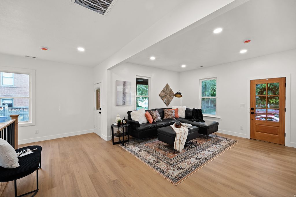 Photo of 74 N L ST, Salt Lake City, UT 84103 (MLS # 2166326)