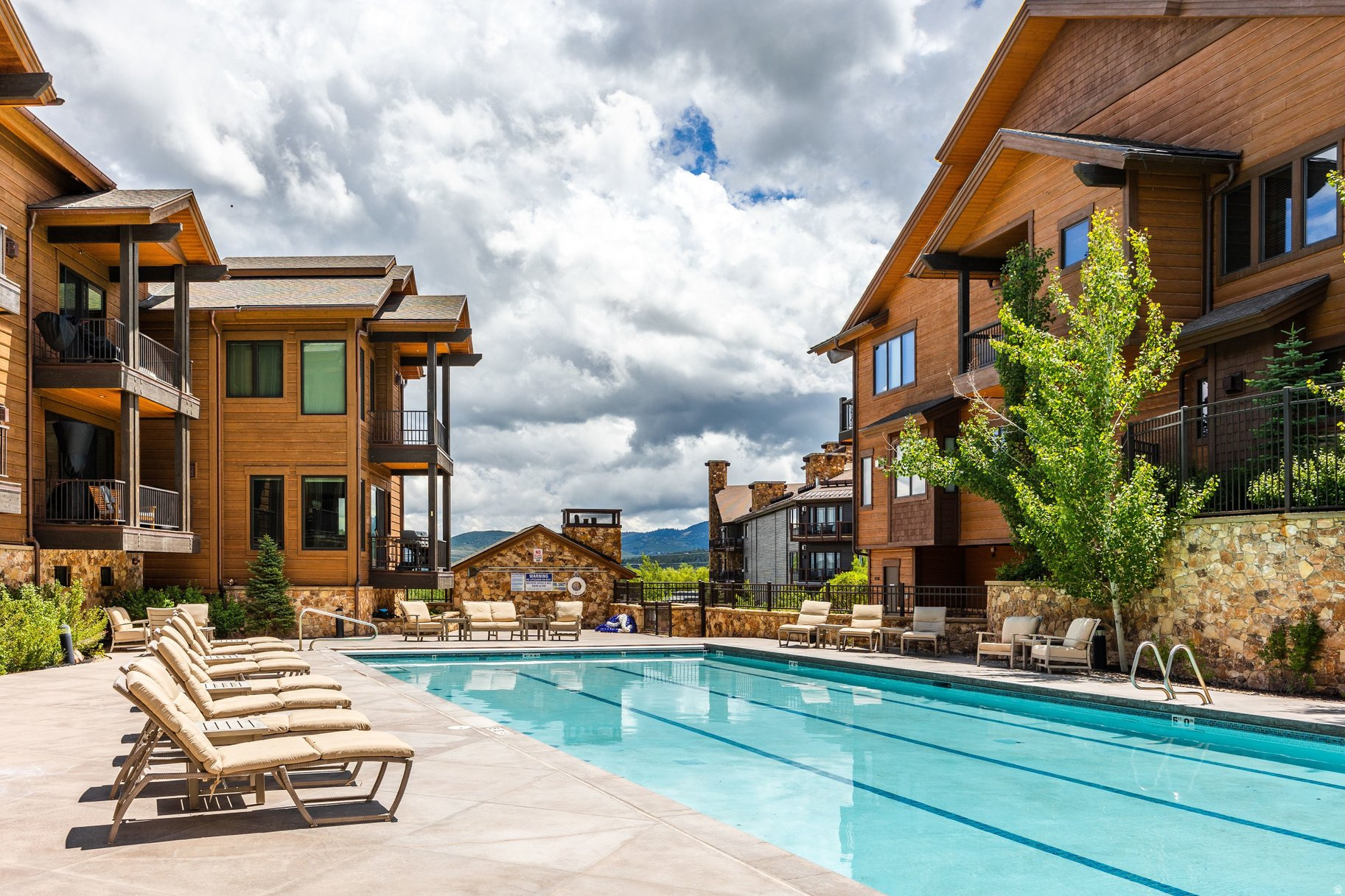 JUNIPER LANDING AMENDED CONDOMINIUM - Residential