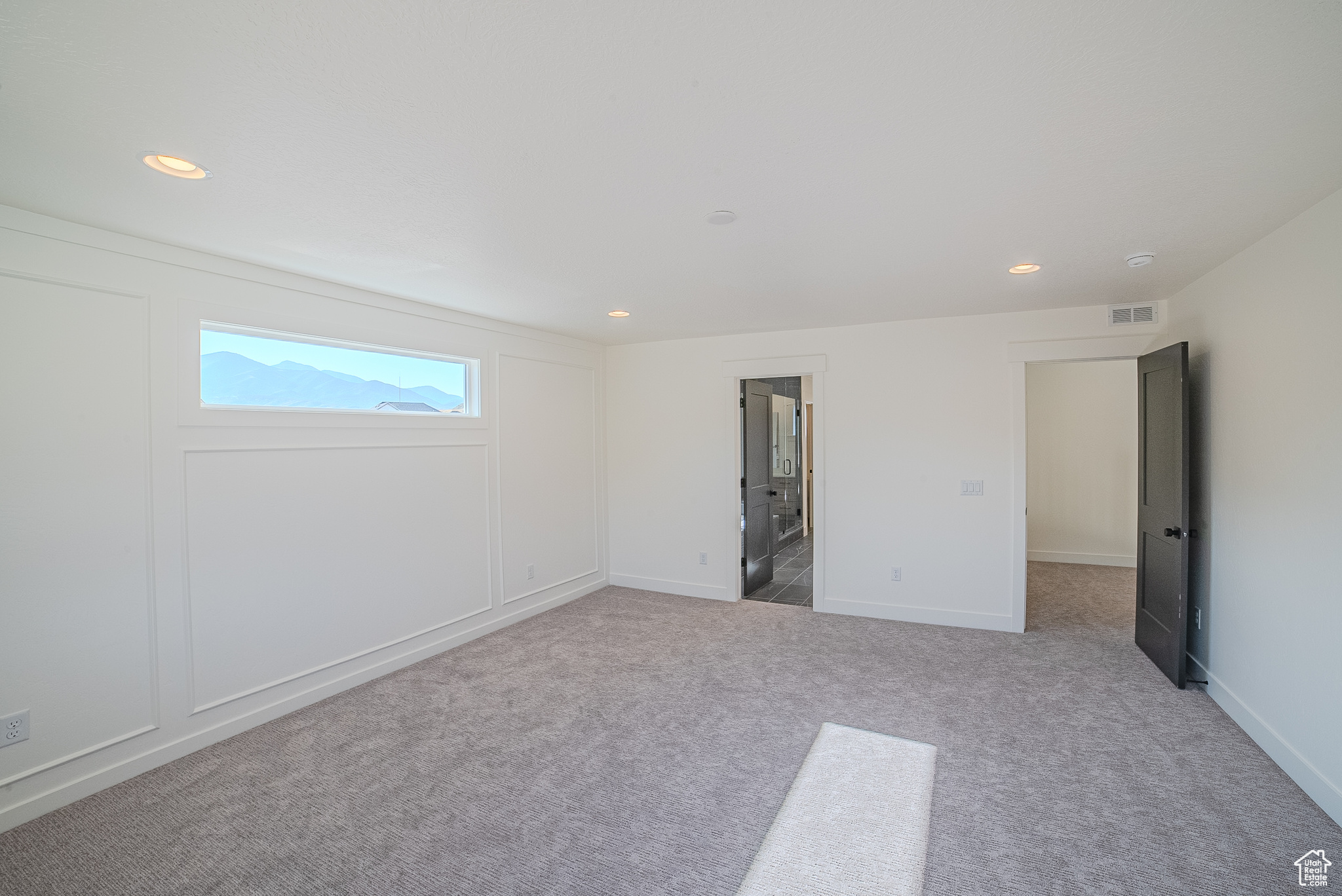SYCAMORES COVE - Residential