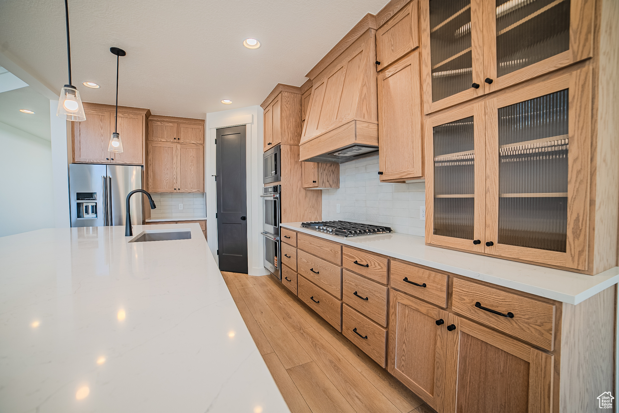 SYCAMORES COVE - Residential
