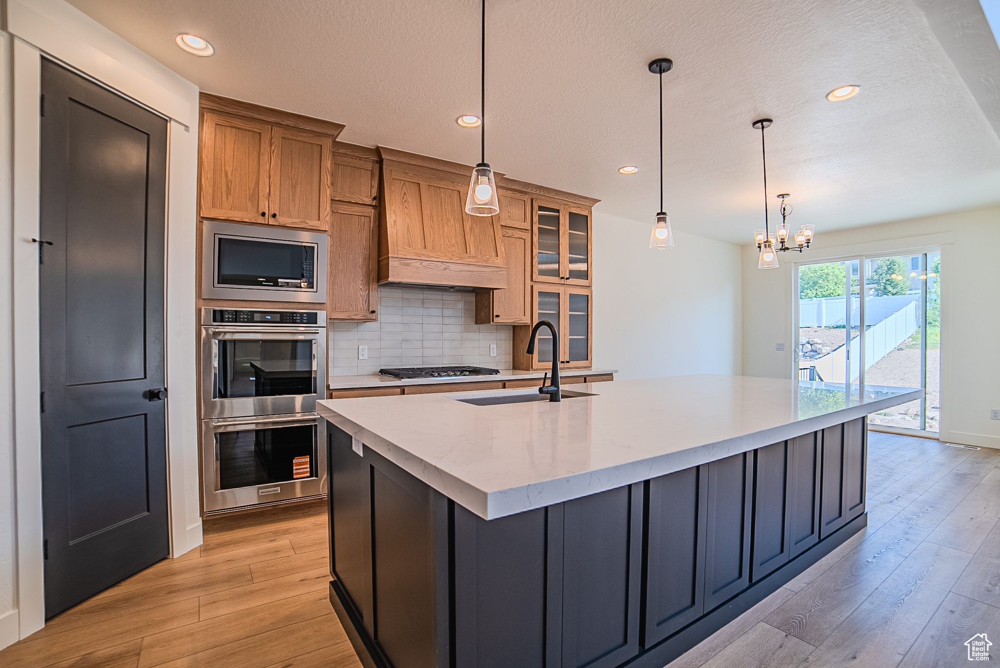 SYCAMORES COVE - Residential