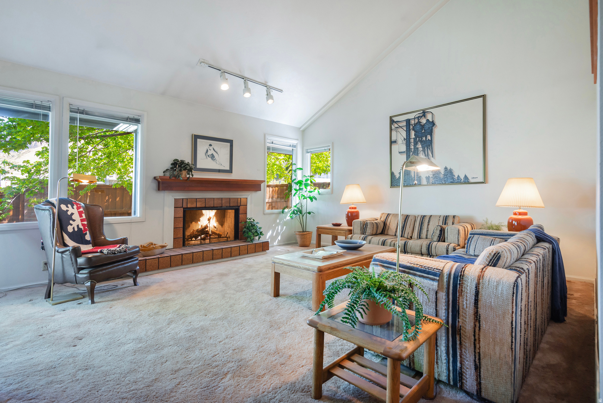 CANYON RACQUET CLUB - Residential