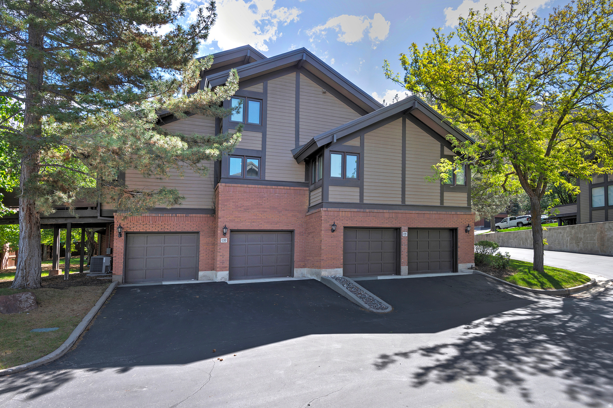 CANYON RACQUET CLUB - Residential