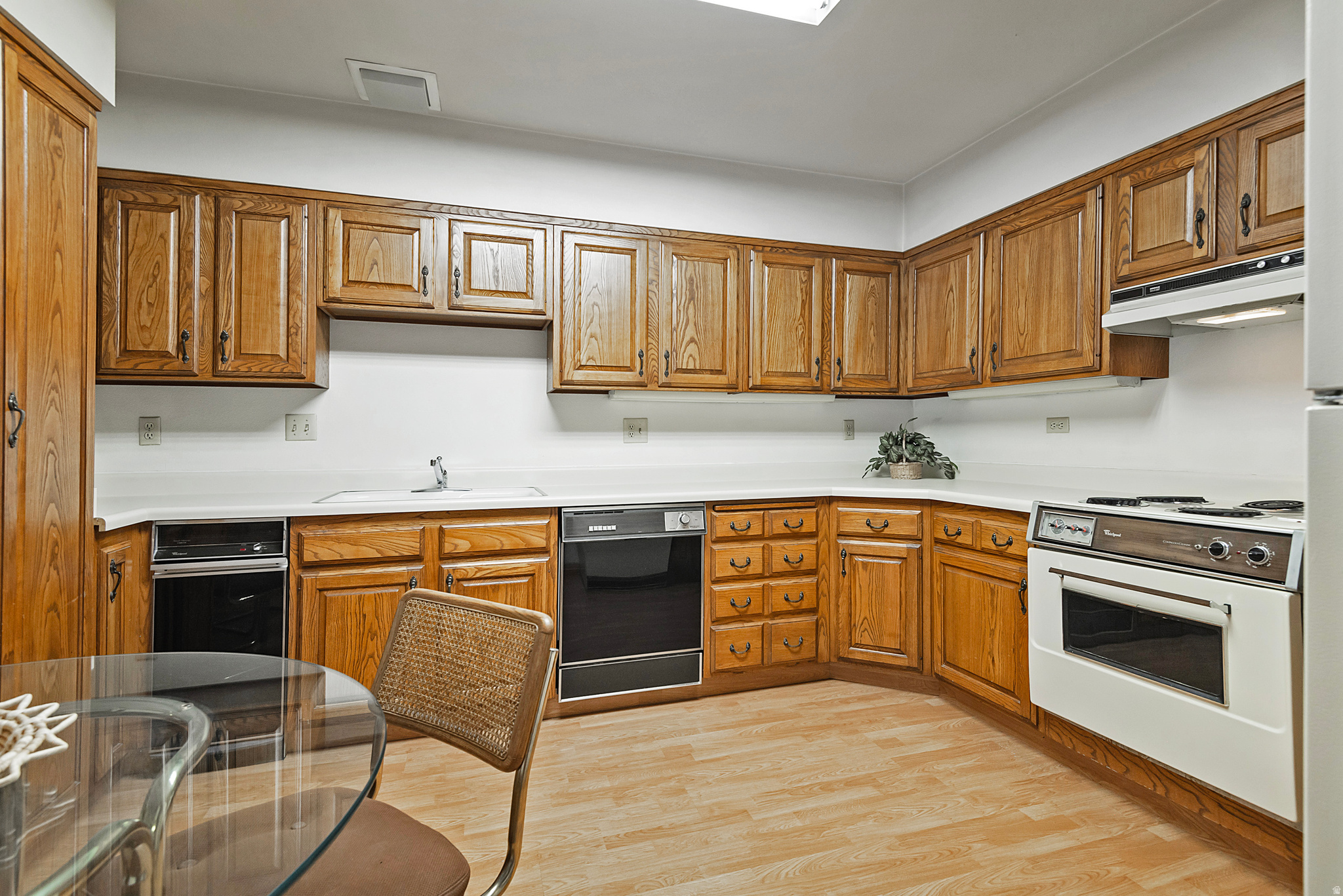CANYON RACQUET CLUB - Residential