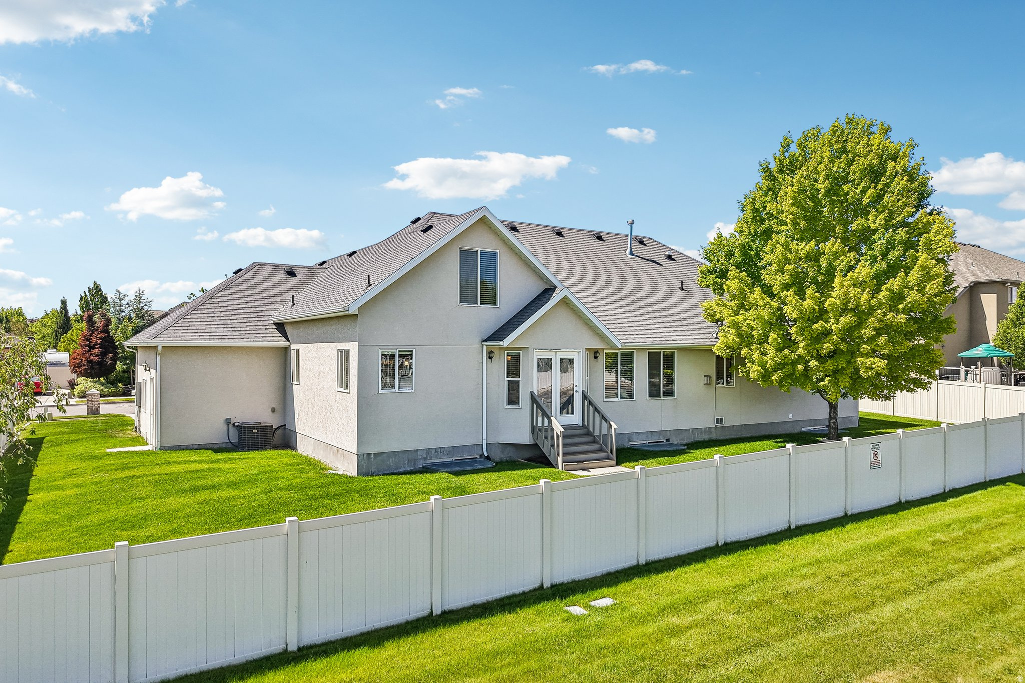 JONES FARM - Residential