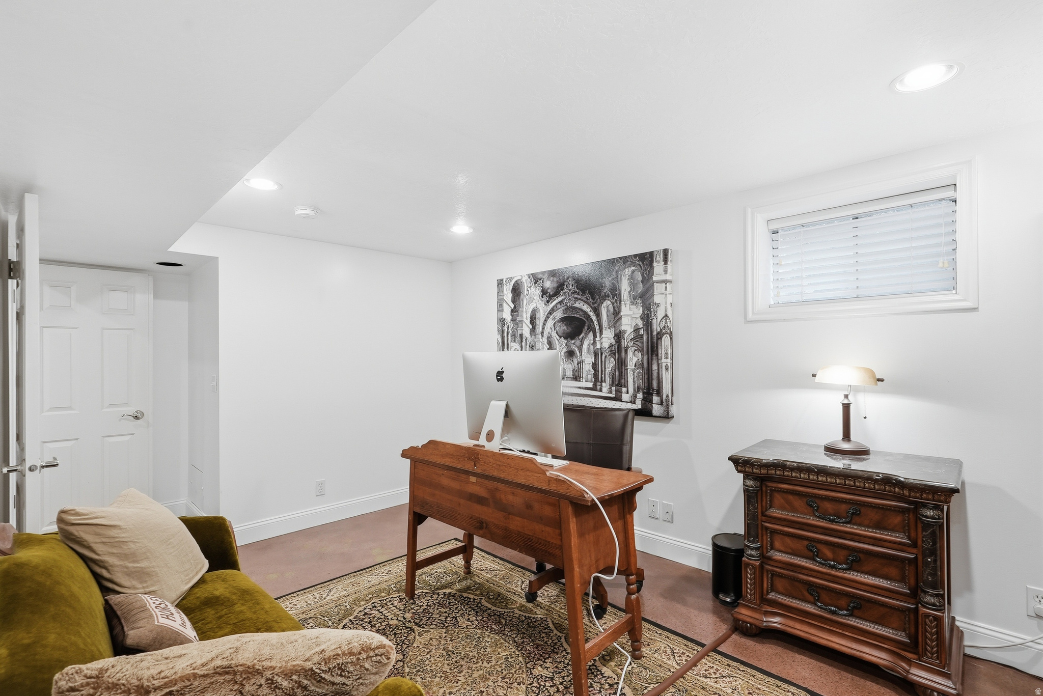 COUNTRY SQUIRE ESTATES - Residential