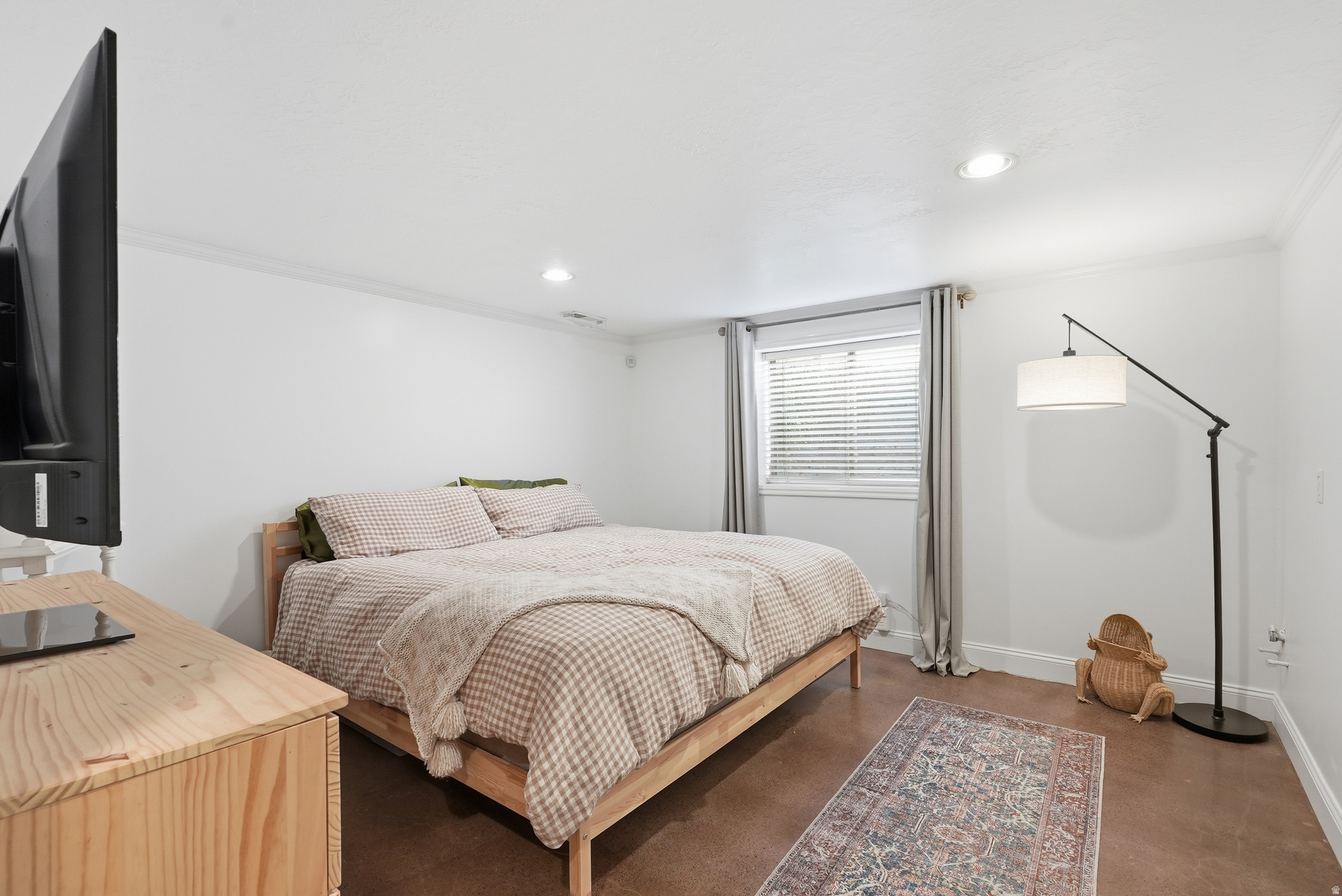 COUNTRY SQUIRE ESTATES - Residential