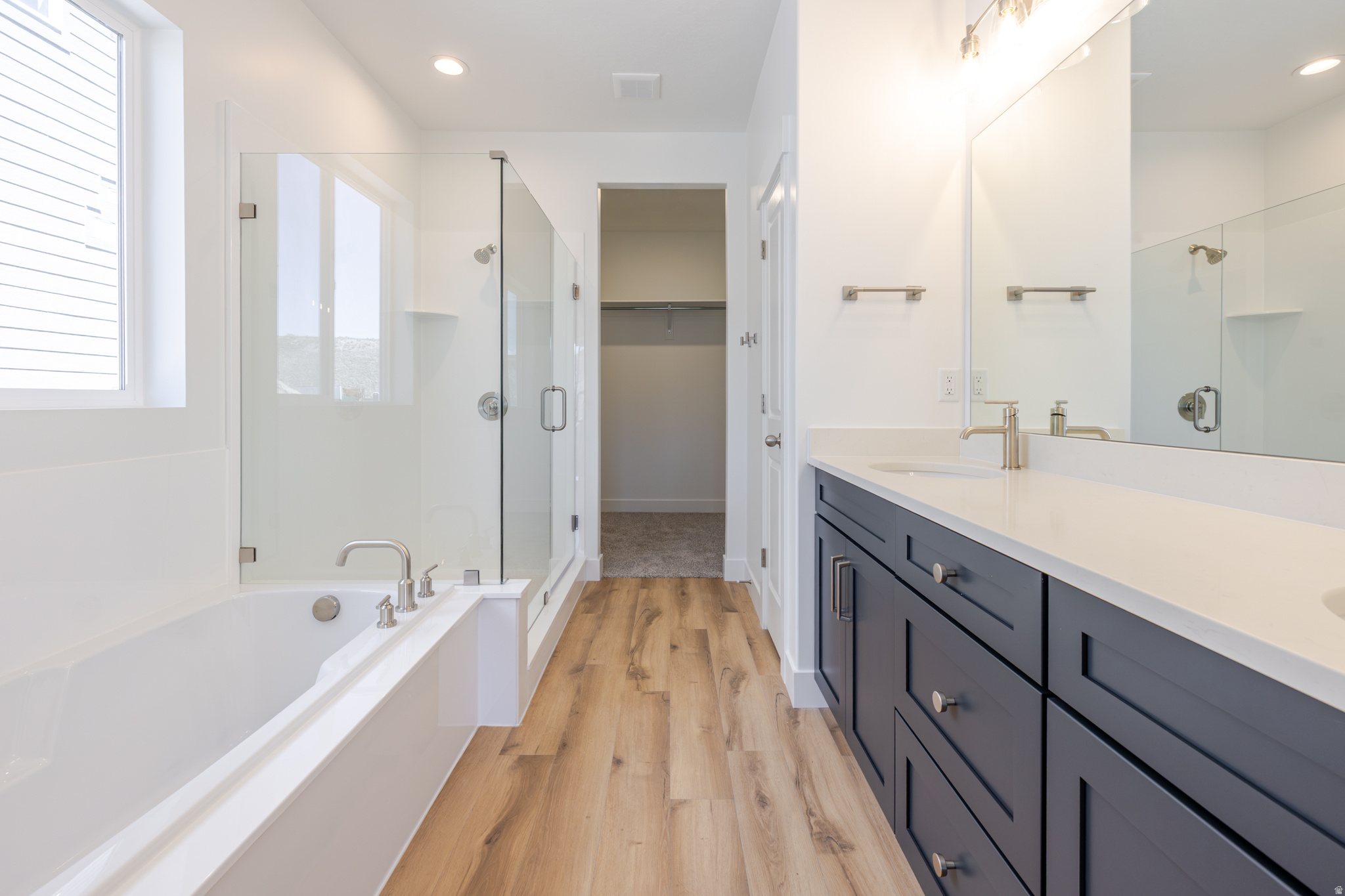 RIVER POINT - Residential