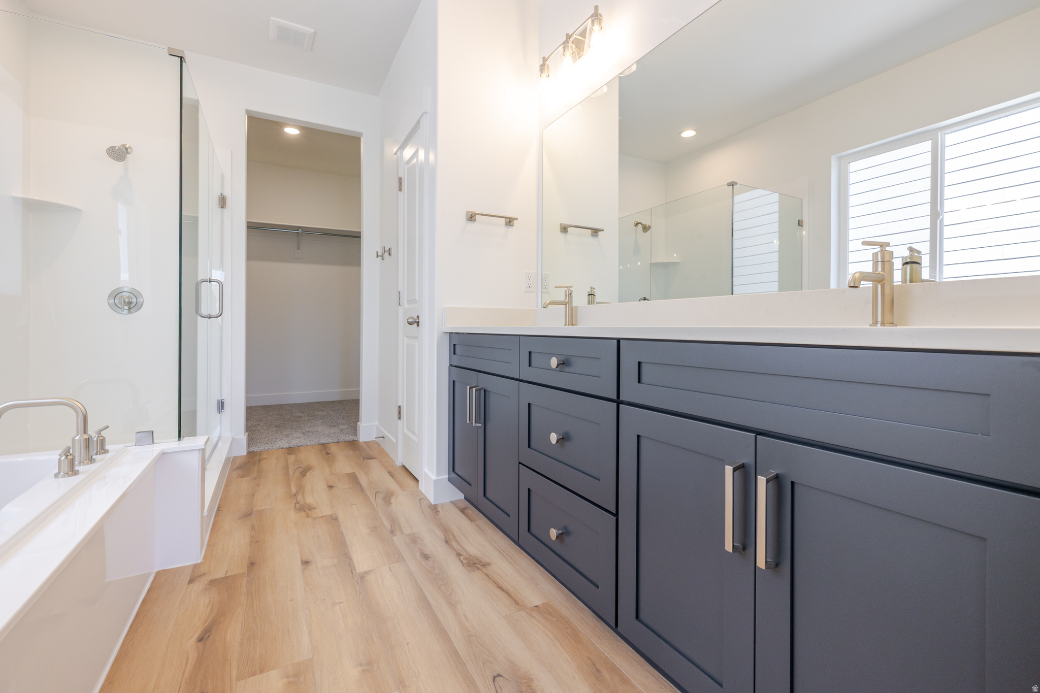 RIVER POINT - Residential