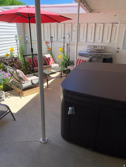 Tiny photo for 760 E THREE FOUNTAINS DR #110, Murray, UT 84107 (MLS # 2126199)