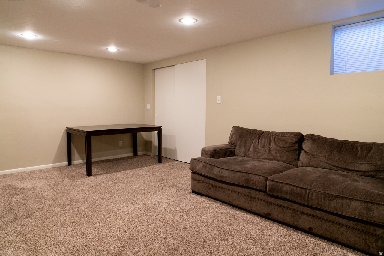 THREE FOUNTAINS - Residential